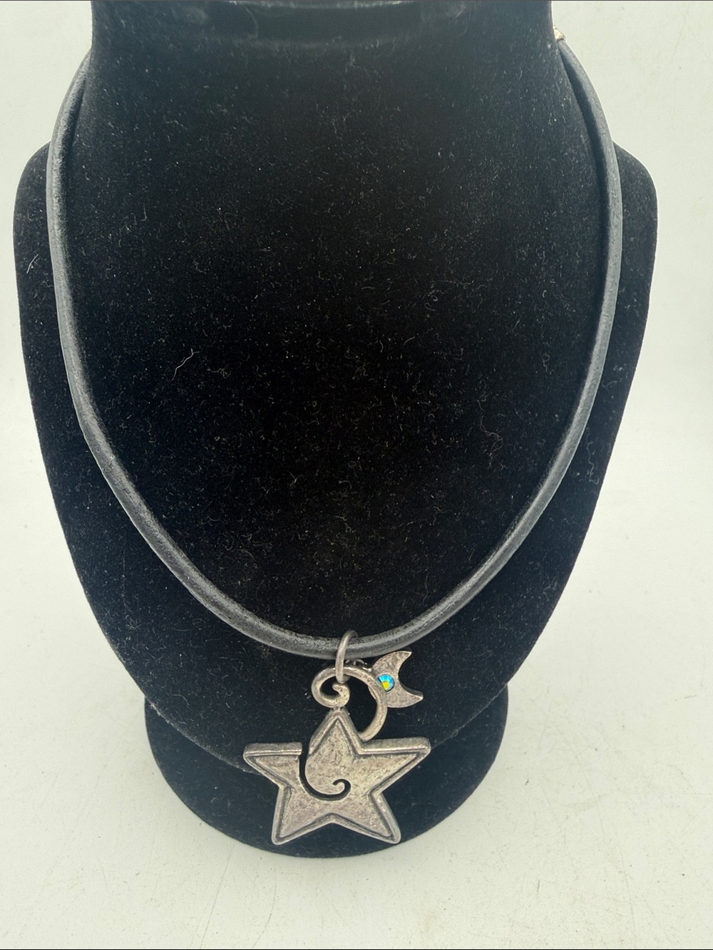 Chico's Celestial Textured Star Crescent Moon Pendant Black Cord Necklace VTG